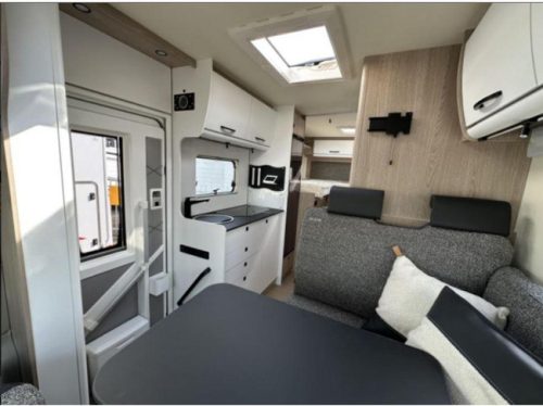 B&uuml;rstner Lyseo Time T Skyline 690 G 2 SINGLE BEDS-AUTOMATIC photo: 11