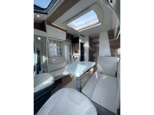 Pilote Sensation P720 Queensbed  Foto: 12