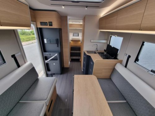 Adria Coral 670 DL 60 Years Edition Foto: 14