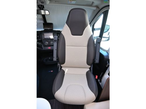 Eura Mobil Forster 699EB photo: 12