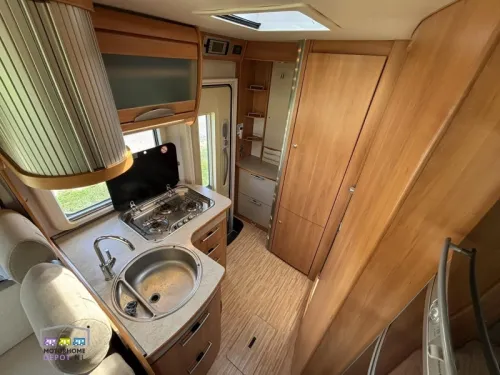 Hymer B544 SL  Foto: 9