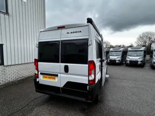 Adria Twin Supreme 600 SPB Truma diesel heater Awning photo: 3