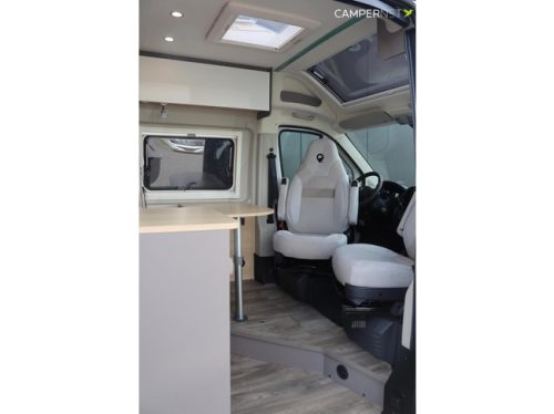LMC Innovan 640 140hp Automatic | Single beds | Awning | Panoramic roof | Integrated windows | Cruise Control | New from stock available | photo: 6