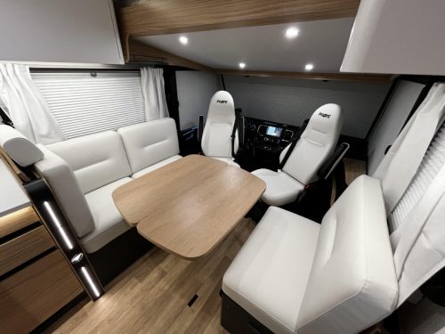 Pilote G 740 FGJ Motorhome, Face to Face 2027 photo: 4