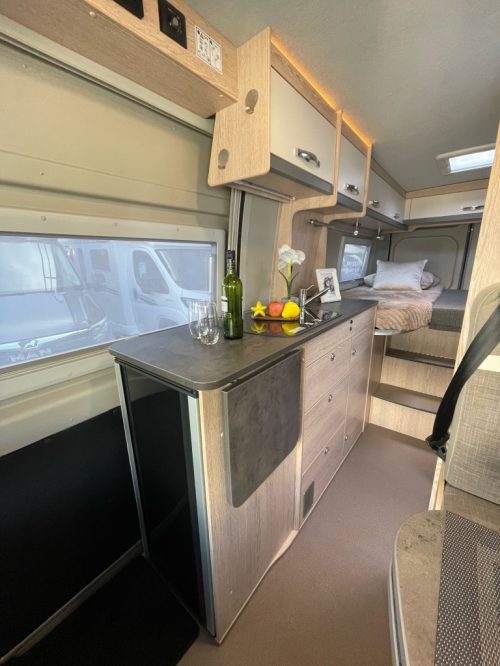 P&ouml;ssl SUMMIT 640 SINGLE BEDS AUTOMATIC VAN CONVERSION photo: 5