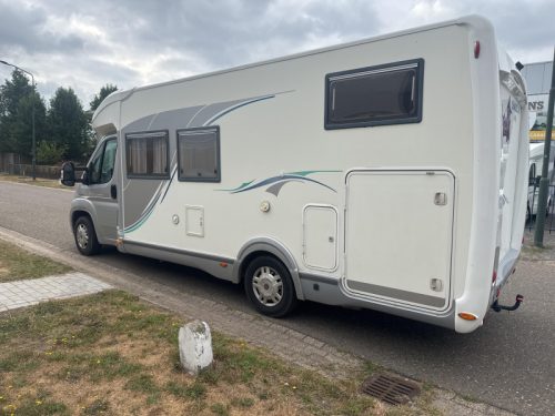 Chausson Welcome 95 single beds photo: 12
