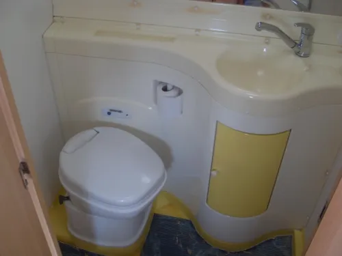 Eura Mobil 6 berth Motorhome photo: 7