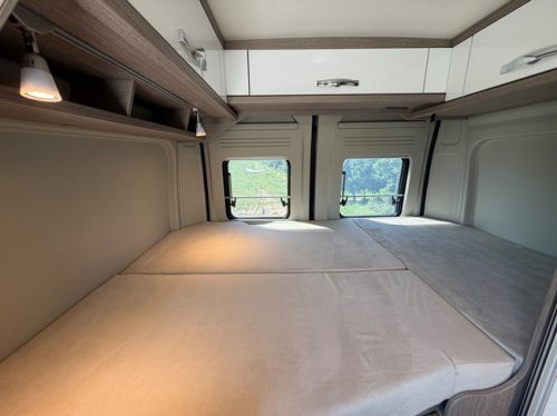 P&ouml;ssl Roadcamp R 540 8-Speed Automatic/Bearlock/NAV/Towbar/Elec/gas heater photo: 17