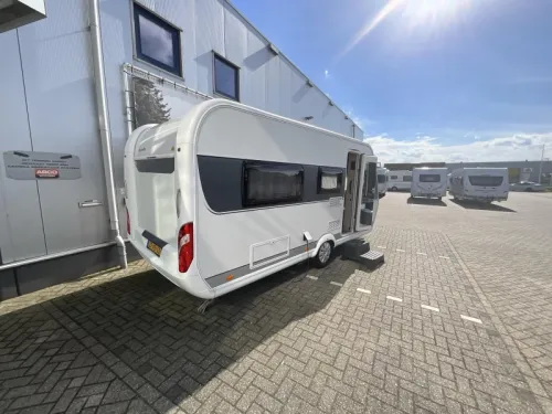 Hobby De Luxe Edition 460 LU EINZELBETTEN-RANGIERHILFE Foto: 1