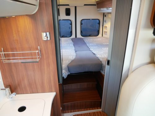 Adria Twin 640 SLX, L&auml;ngsbetten, Koni Sto&szlig;d&auml;mpfer, Bearlock Foto: 17