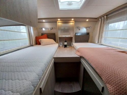 B&uuml;rstner Nexxo 728 G single beds, towbar photo: 14