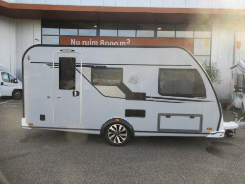 Knaus Sudwind 420 QD MIT RANGIERHILFE UND UNICO Foto: 1