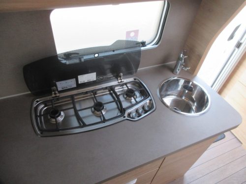 Knaus Sudwind 420 QD MIT RANGIERHILFE UND UNICO Foto: 9