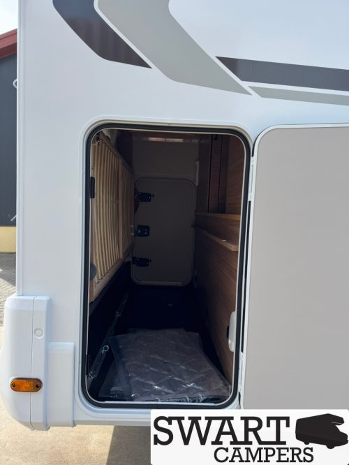 Weinsberg CaraHome 600 DKG, Automatic 6 berths Overcab  photo: 24
