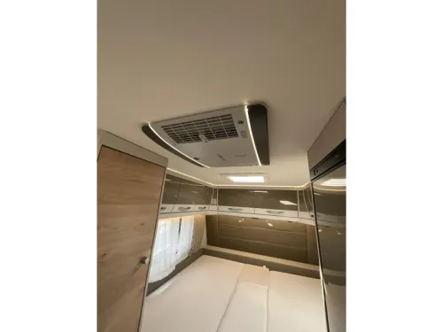 Dethleffs Nomad 490 EST MOVER-AWNING-AIR CONDITIONING photo: 18