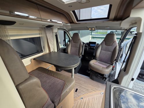 Malibu Charming GT Skyview 600 Luftfederung Skyroof Foto: 18