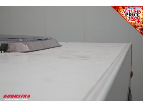 Knaus Sport 450 FU Middenkeuken Rondzit foto: 7