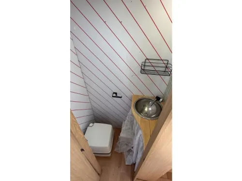 Home-Car Confort 42 2x Sitzgruppe Toilettenraum Foto: 4