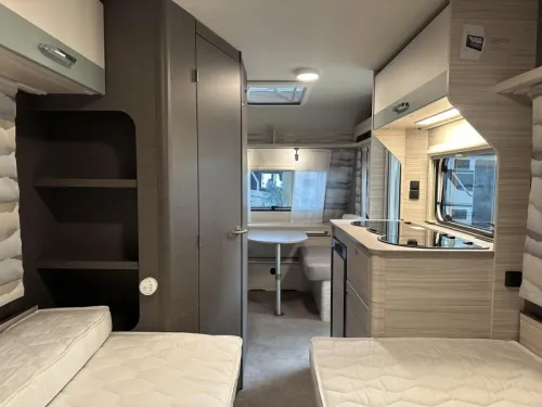 Dethleffs C'Joy 460 LE awning | ex-rental photo: 19