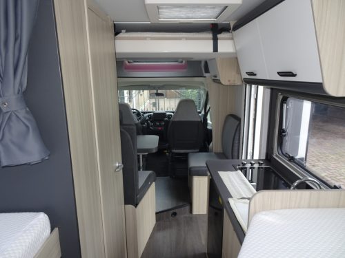 ADRIA SUN LIVING S 70 SL photo: 3