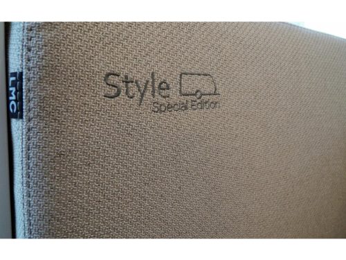 LMC Style 440 D model 2027, French bed photo: 31