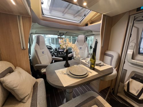Knaus Sky Wave 650 MEG SINGLE BEDS+POP-TOP ROOF 9-SPEED AUTOMATIC photo: 7