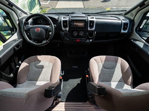 Malibu 640 LE / Free storage photo: 4