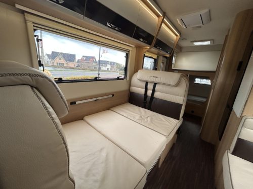 Forster A699 VB Overcab - Family Motorhome  photo: 14
