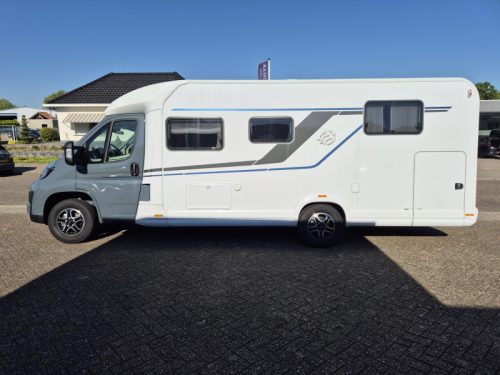 Knaus Sky TI 700 MEG 180hp automatic 2 air conditioners E84 photo: 1