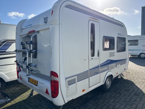 Hobby Excellent 400 SF Mover/Unico awning photo: 1