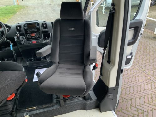 Peugot Boxer L2 H2 Buscamper: Euro 6 with lowerable table to 2 pers. length-bed, 154 cm width, 185 cm length, FSL Camper conversion 2021, km 66000, Swiveling bicycle carrier, Solar panel 180W, Year 2017 Camper centrum on the road photo: 17