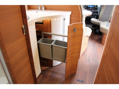 Carthago Chic C-Line I 4.9 LE-L Single beds + Pop-top roof  photo: 56