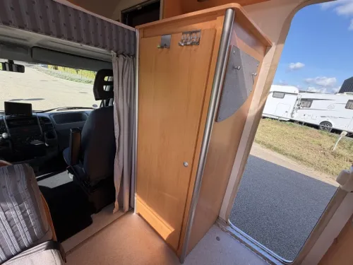 Hymer Classic Lit superpos&eacute; photo : 17