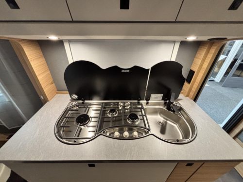 Dethleffs Summer Edition 530 DR 2027 air conditioning+floor heating photo: 9