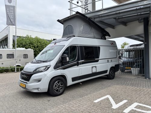 Carthago Malibu 600 LE SINGLE BEDS + POP-TOP ROOF 9T AUTOMATIC photo: 4