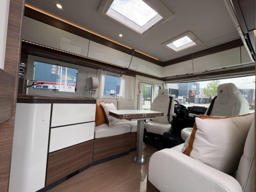 Rapido 896 F Heavy chassis + Automatic photo: 4