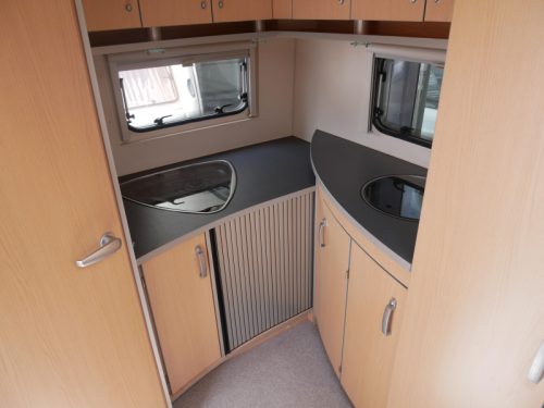 Kip Grey Line Special 44 TCB Incl. mover and awning photo: 8