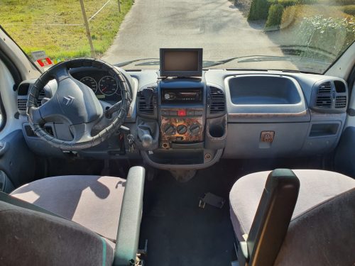 Citro&euml;n Jumper 2.2 HDI Van conversion | Cruise control photo: 3