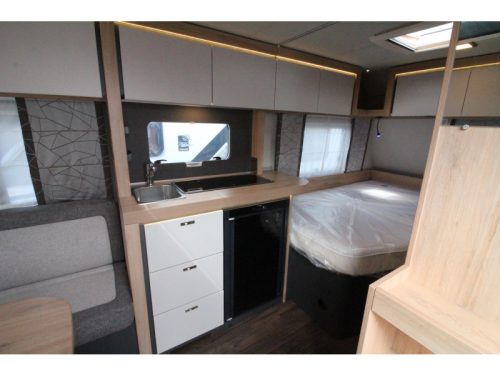 Knaus Sport 450 FU Action model! photo: 7