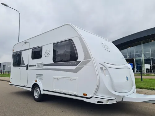 Knaus Sudwind 460 EU Foto: 1