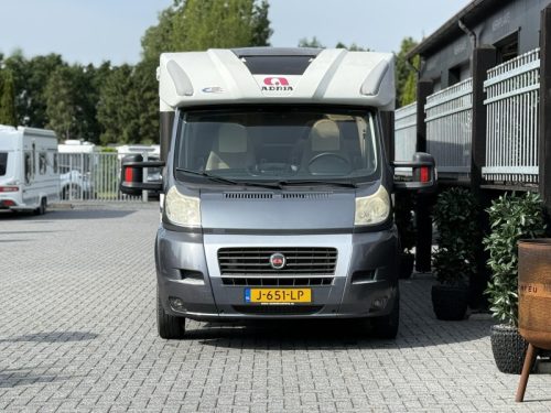 Adria Coral 670 SL Single beds photo: 3