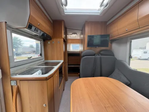 Knaus Sun Liner 708 GH Airco,Fixed bed,Pop-top roof photo: 11