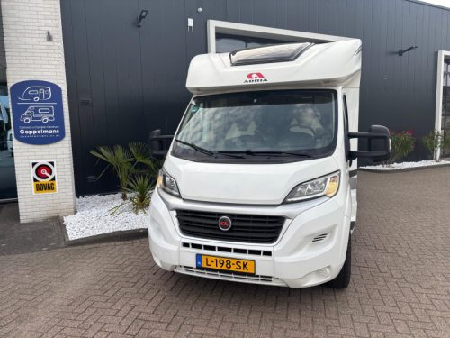 Adria Matrix M 670 SBC full options, French bed photo: 3