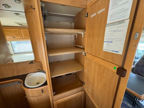 Hymer B 574 130HP, Fixed bed, Great layout photo: 20