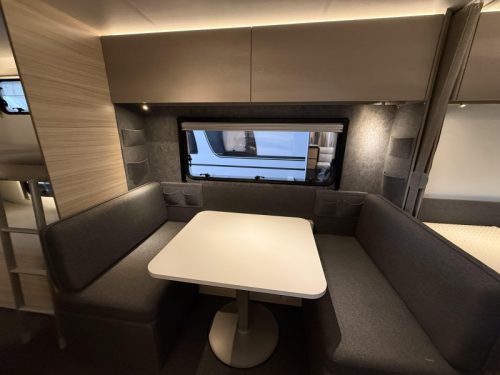 Adria Altea 552 PK FULLY LOADED WITH OPTIONS photo: 4