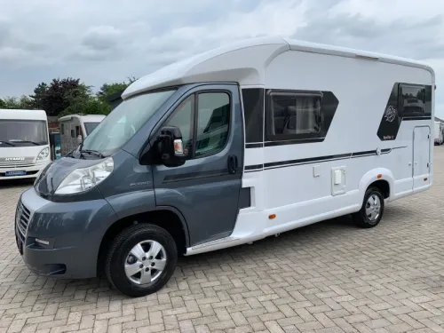 Knaus Vansation 600 TI Single Beds Garage photo: 1