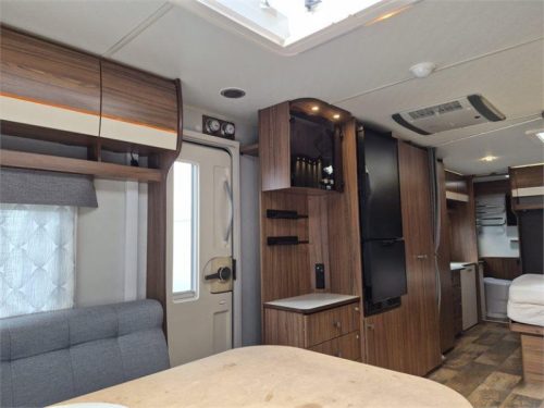 Polar Customized 730 BFW Off-Grid  photo: 4