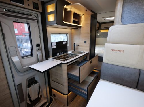 Weinsberg CaraCompact Pepper 600 MF AUTOMATIC FRENCH BED 2027! photo: 16