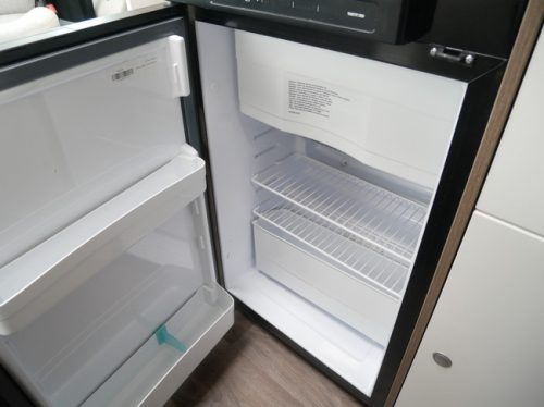 Carado V337, Single beds, 900 kg payload, XL Garage photo: 14