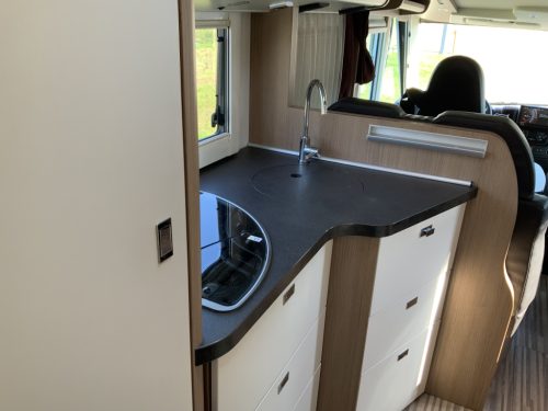 Carthago Malibu I 460 AUTOMATIC 150 hp Integral, Length-beds & Pull-down bed, Garage, Engine air conditioning, Roof air conditioning, Level System, Camper centrum on the road Marum photo: 14